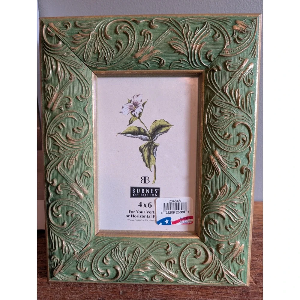 New in Box Vintage Burnes of Boston Gold Florentine Green Ornate 4x6 Frame